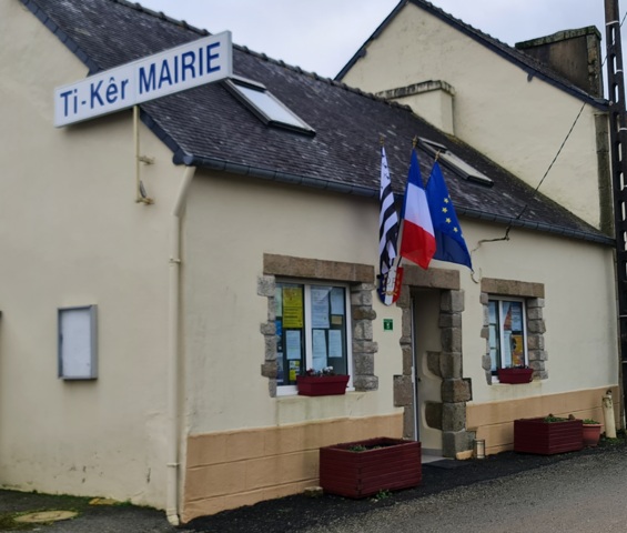 La Mairie de Tréogan